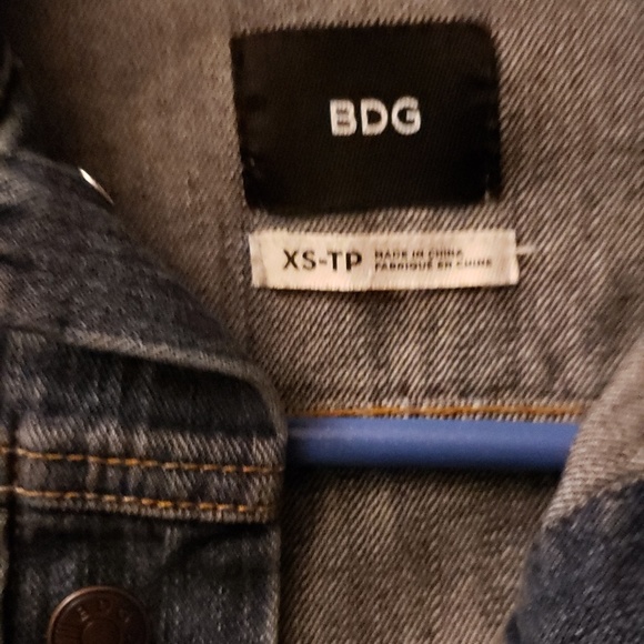 Jean jacket - Picture 3 of 3